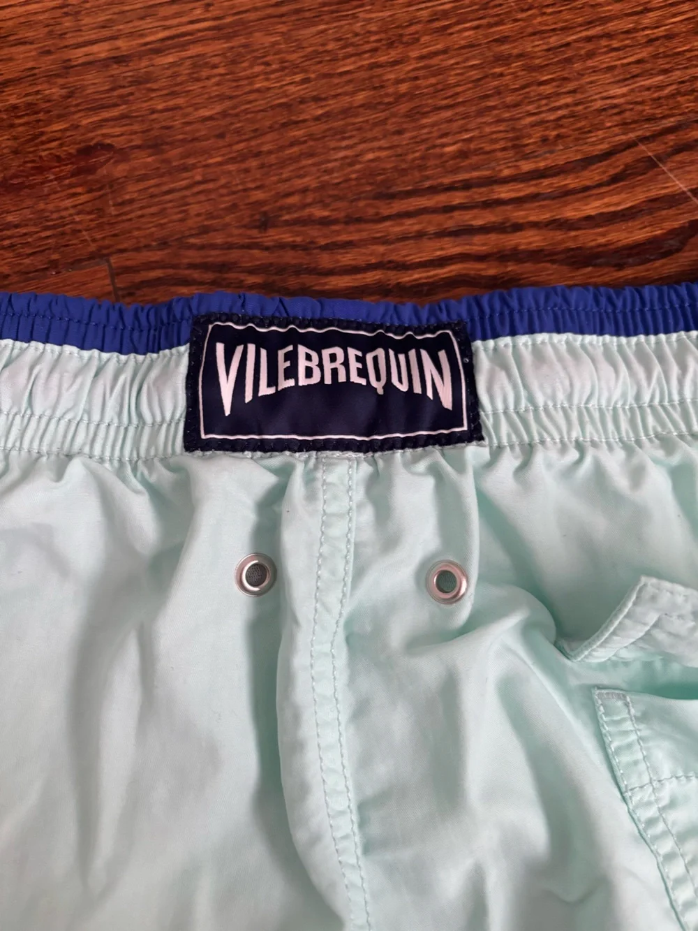 Vilebrequin Men's Mint Swim Trunks with Navy Trim Size Medium